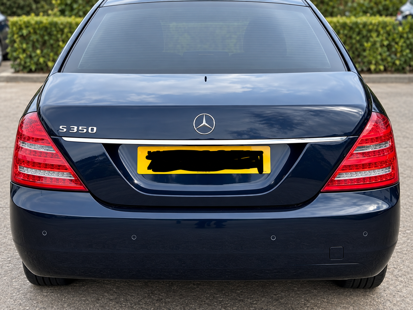 Blue Mercedes S-Class rear screen tint